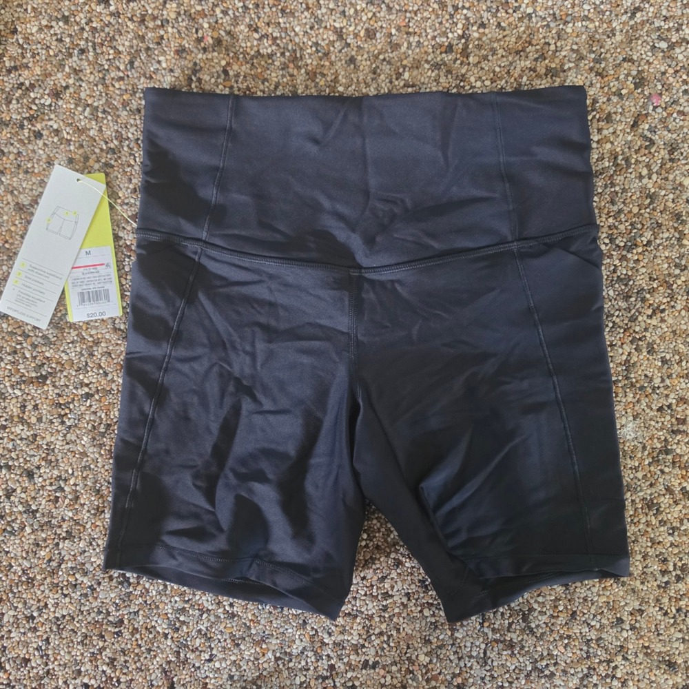 All in Motion Effortless Support Pocketed Bike Shorts Black High Rise Medium